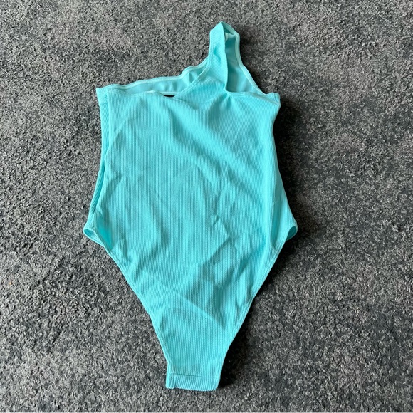 one shoulder cut out ribbed monokini padded - Picture 3 of 6